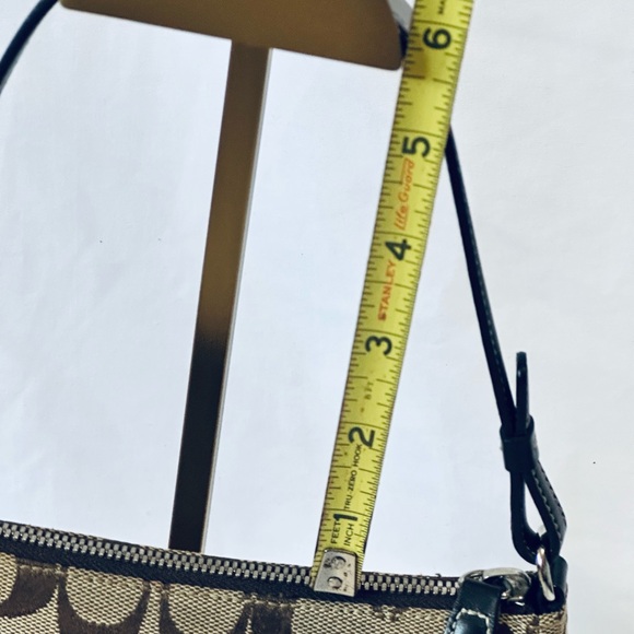 Vintage Coach Shoulder Signature Demi Pochette - Picture 8 of 9